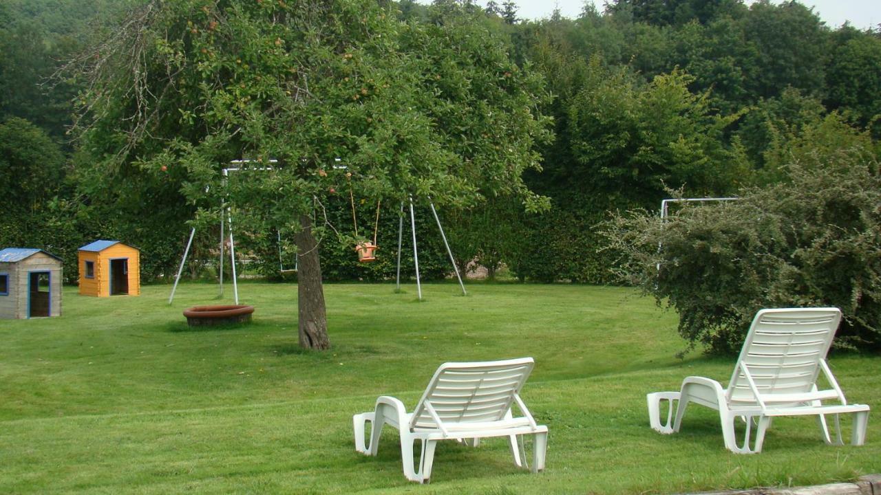Gite De La Cour Campandre-Valcongrain Экстерьер фото
